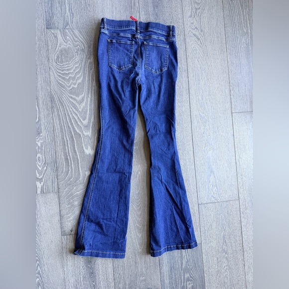 Spanx Pull on Flare Jeans in Blue Size Medium - Picture 3 of 6